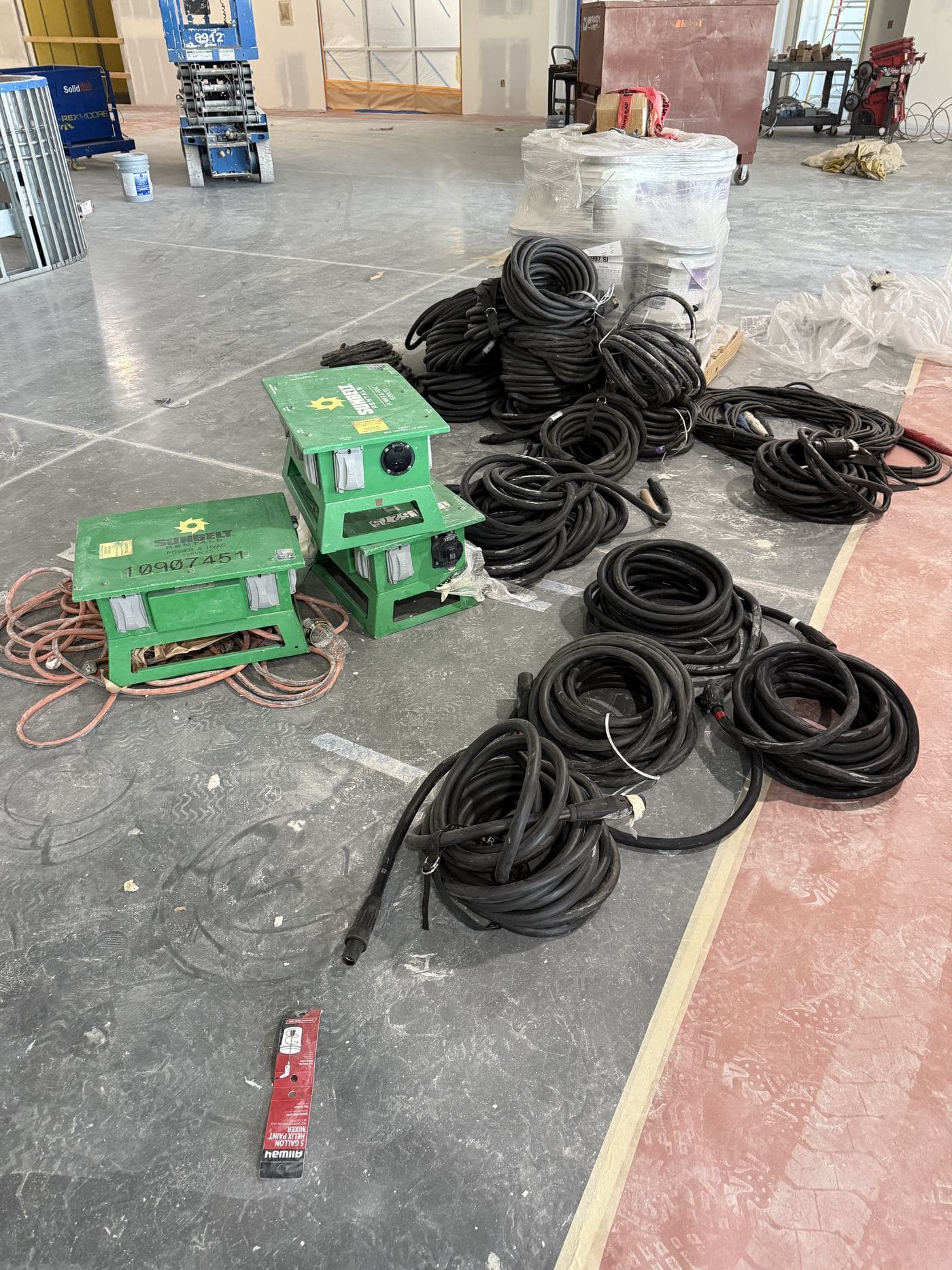 Temporary power cables and distribution equipment