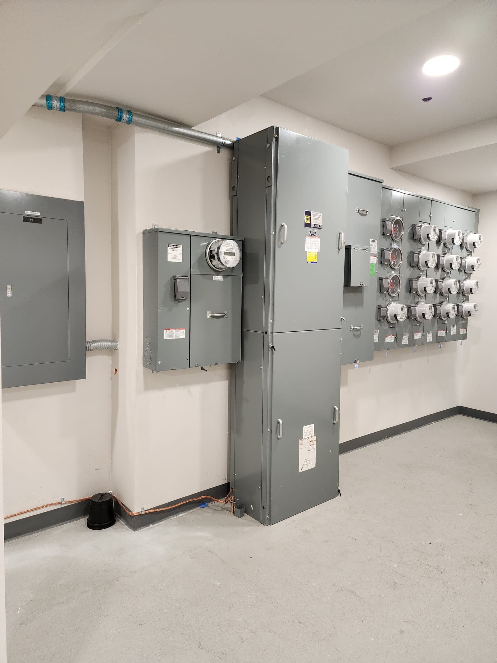 New commercial switchgear and meter mains installed by Cali Rollin Electric