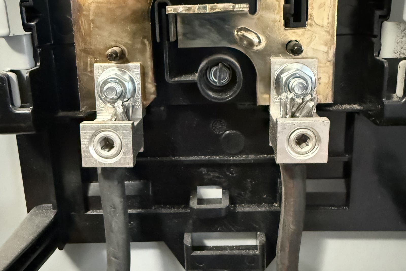 Panel discoloration safety inspection finding in Monte Sereno, CA