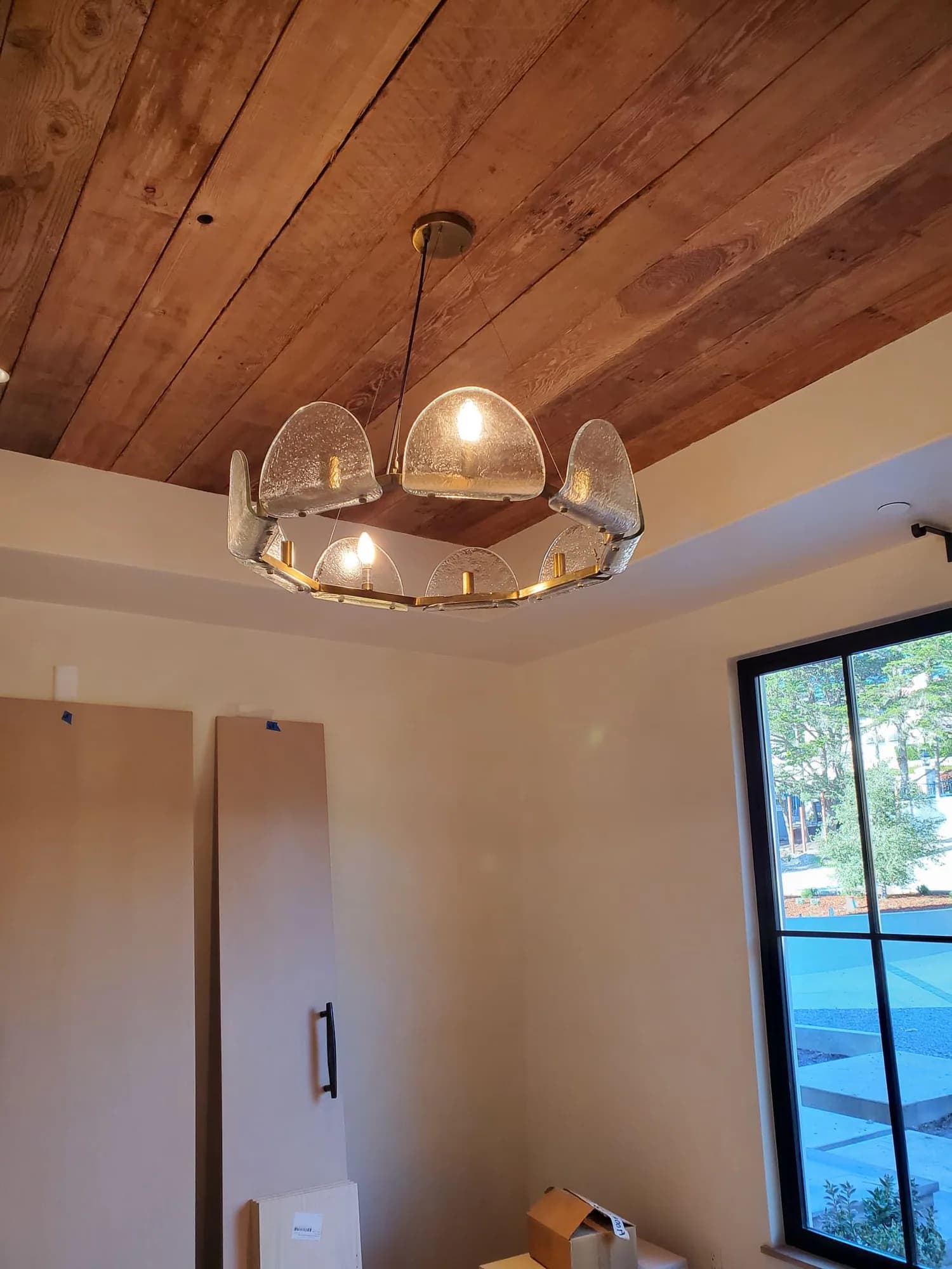 Decorative ceiling light fixture