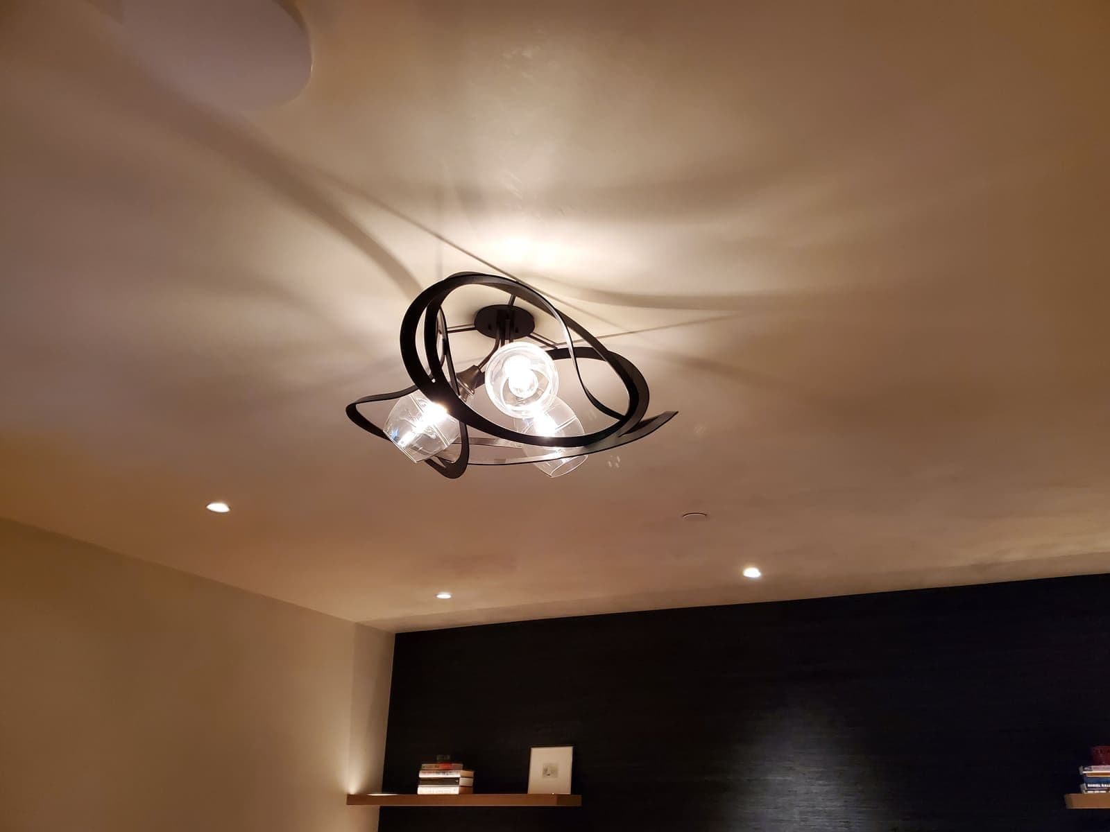 Sculptural ceiling light fixture