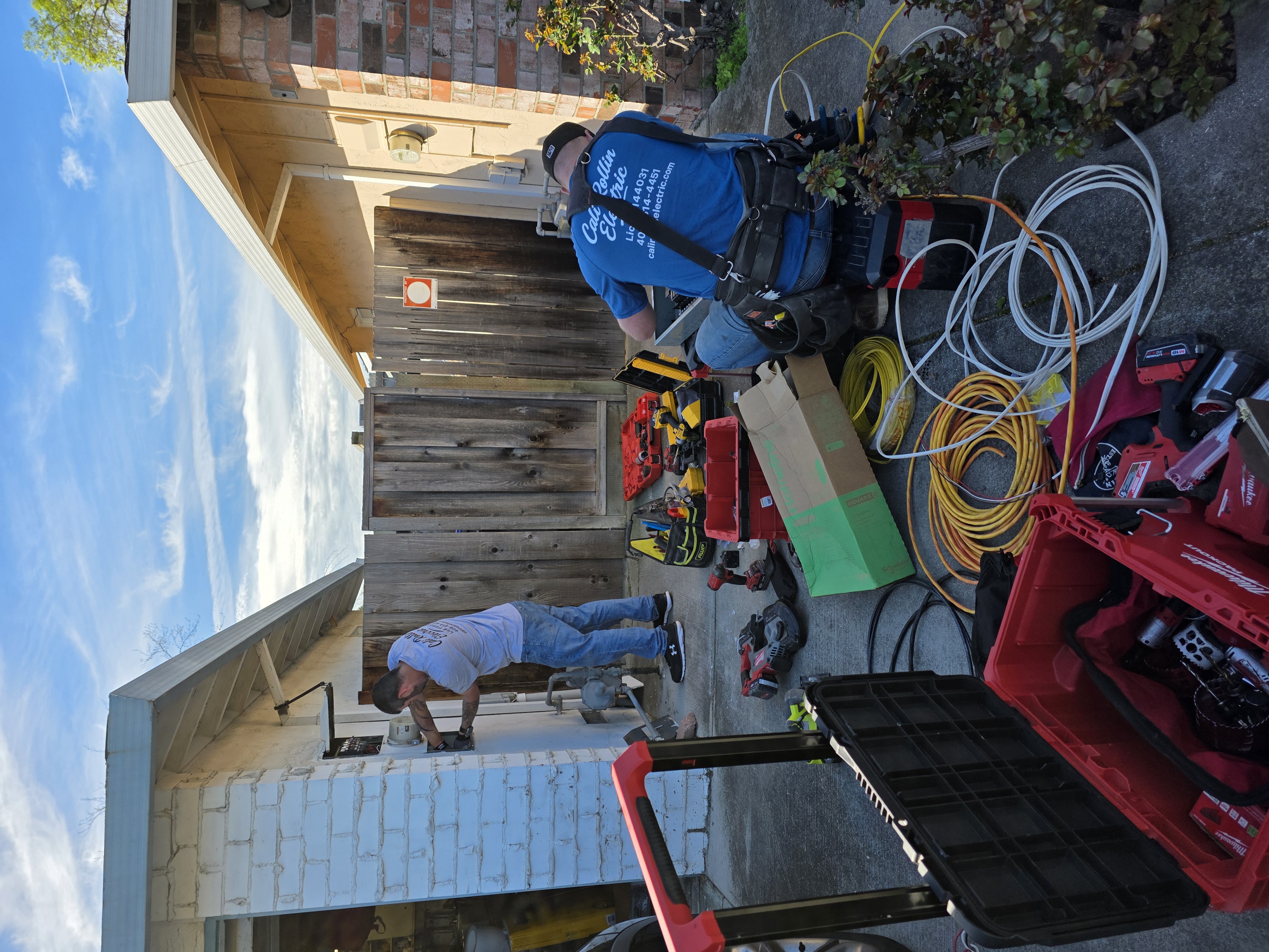 Cali Rollin Electric crew on a job